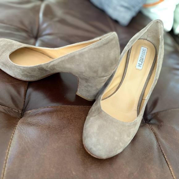 Elegant Suede Heels in Taupe - Picture 1 of 6
